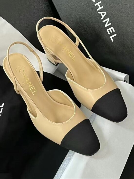 CHANELㅤㅤ Shoes - Chanel Two-Tone Slingback Block Heel Pumps Size 37C